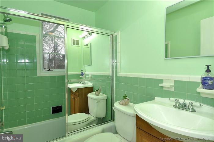 12603 Goodhill Road Silver Spring, MD 20906 - Photo 14 of 21 Bath