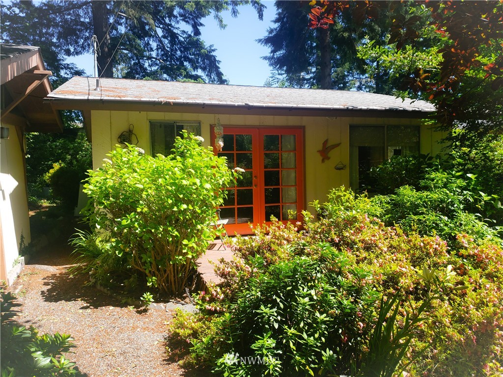 171 Northeast Cherokee Beach Road Belfair, WA 98528 - Photo 2 of 21 Gallery Image 2