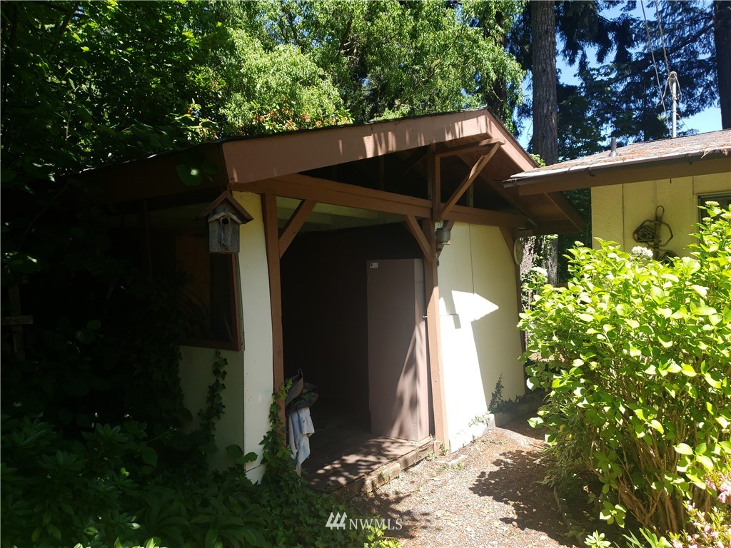 171 Northeast Cherokee Beach Road Belfair, WA 98528 - Photo 18 of 21 Gallery Image 18