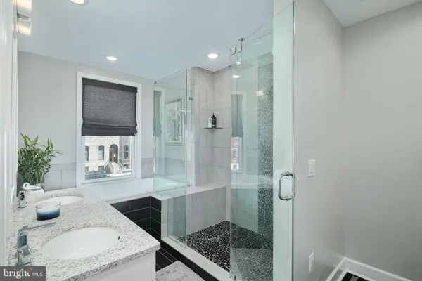 $785,000 | 1910 Spring Garden Street, Unit 2, Philadelphia, PA 19130