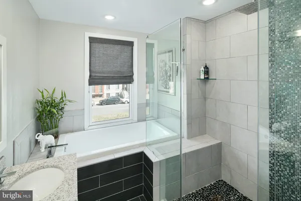$785,000 | 1910 Spring Garden Street, Unit 2, Philadelphia, PA 19130