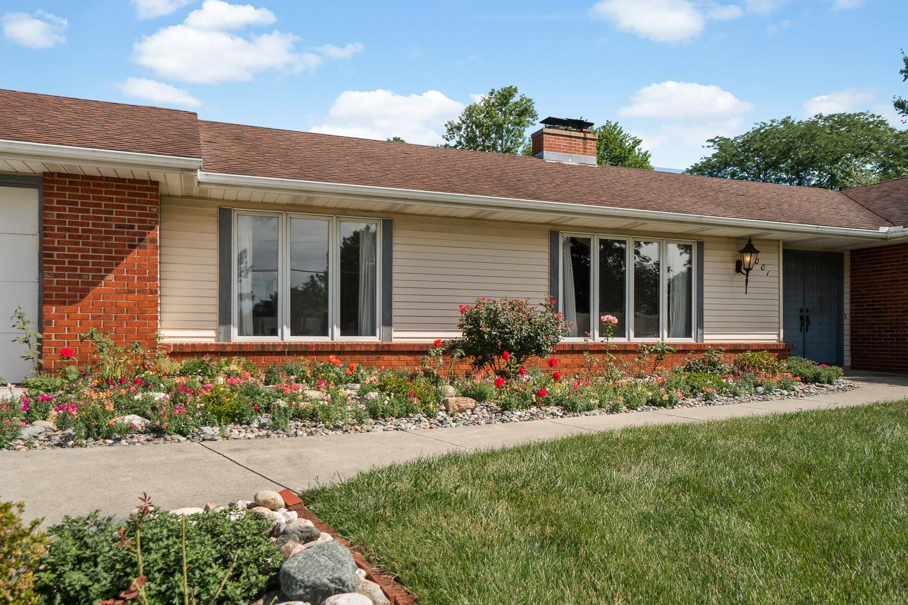 8001 Trier Road Fort Wayne, IN 46815 - Photo 3 of 35 Gallery Image 3