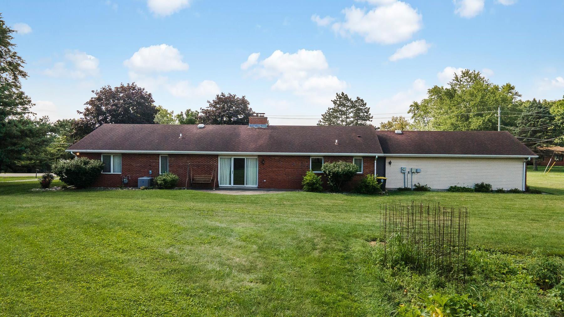 8001 Trier Road Fort Wayne, IN 46815 - Photo 4 of 35 Gallery Image 4