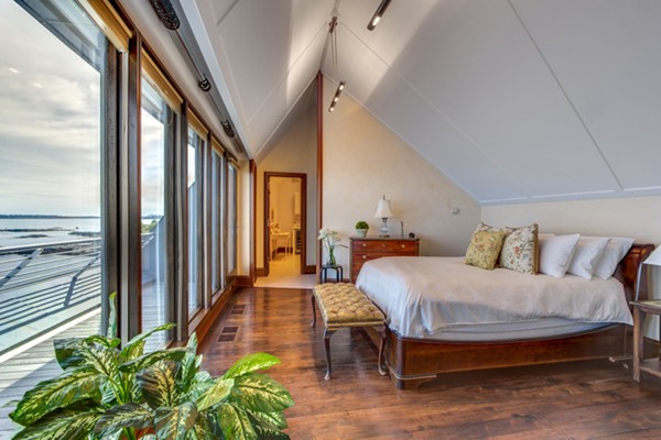 25 Rockyledge Road Swampscott, MA 01907 - Photo 16 of 29