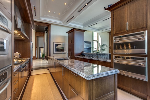 25 Rockyledge Road Swampscott, MA 01907 - Photo 4 of 29