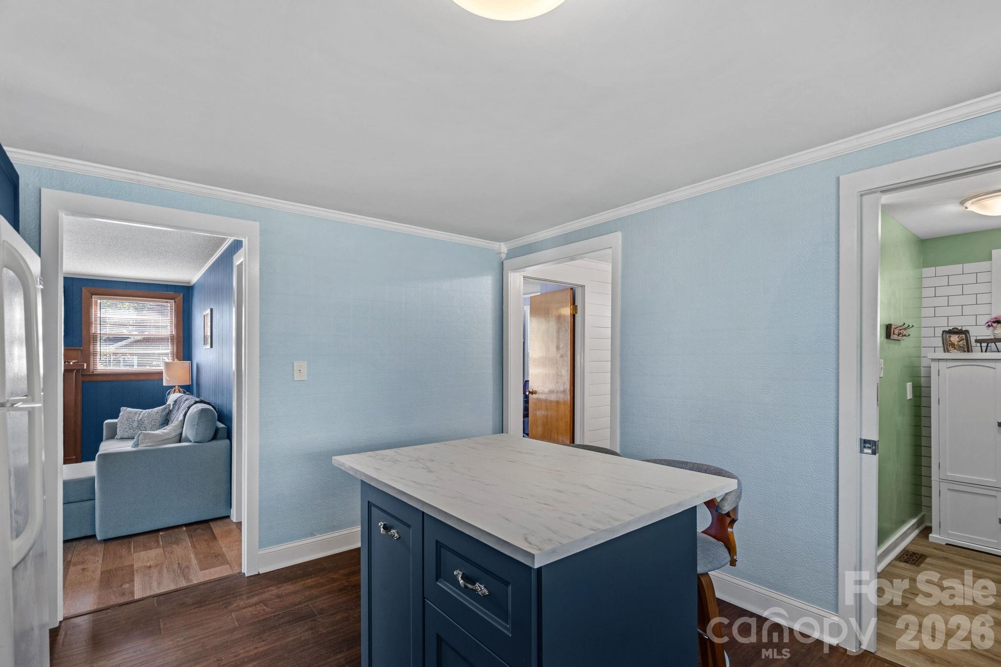 601 West Main Street Dallas, NC 28034 - Photo 5 of 22