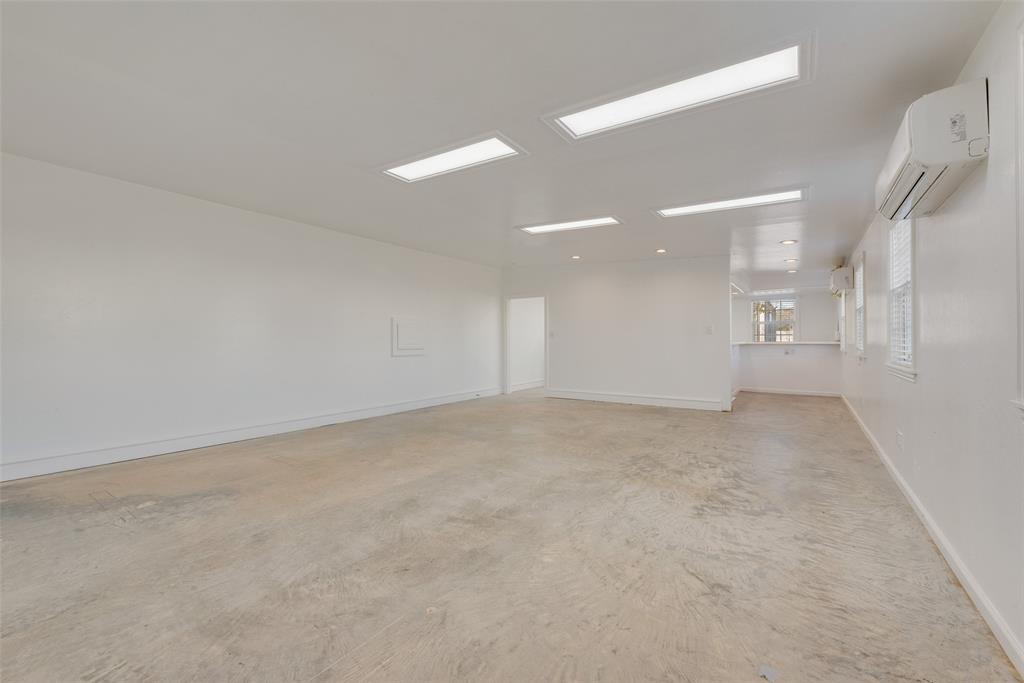 207 West Walnut Street Nocona, TX 76255 - Photo 12 of 22 a view of an empty room