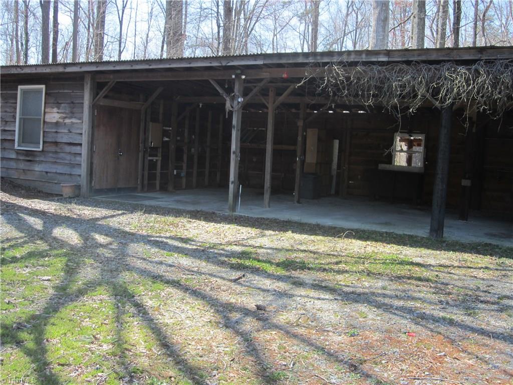 2072 Thomas Road Lexington, NC 27295 - Photo 8 of 19 Gallery Image 8