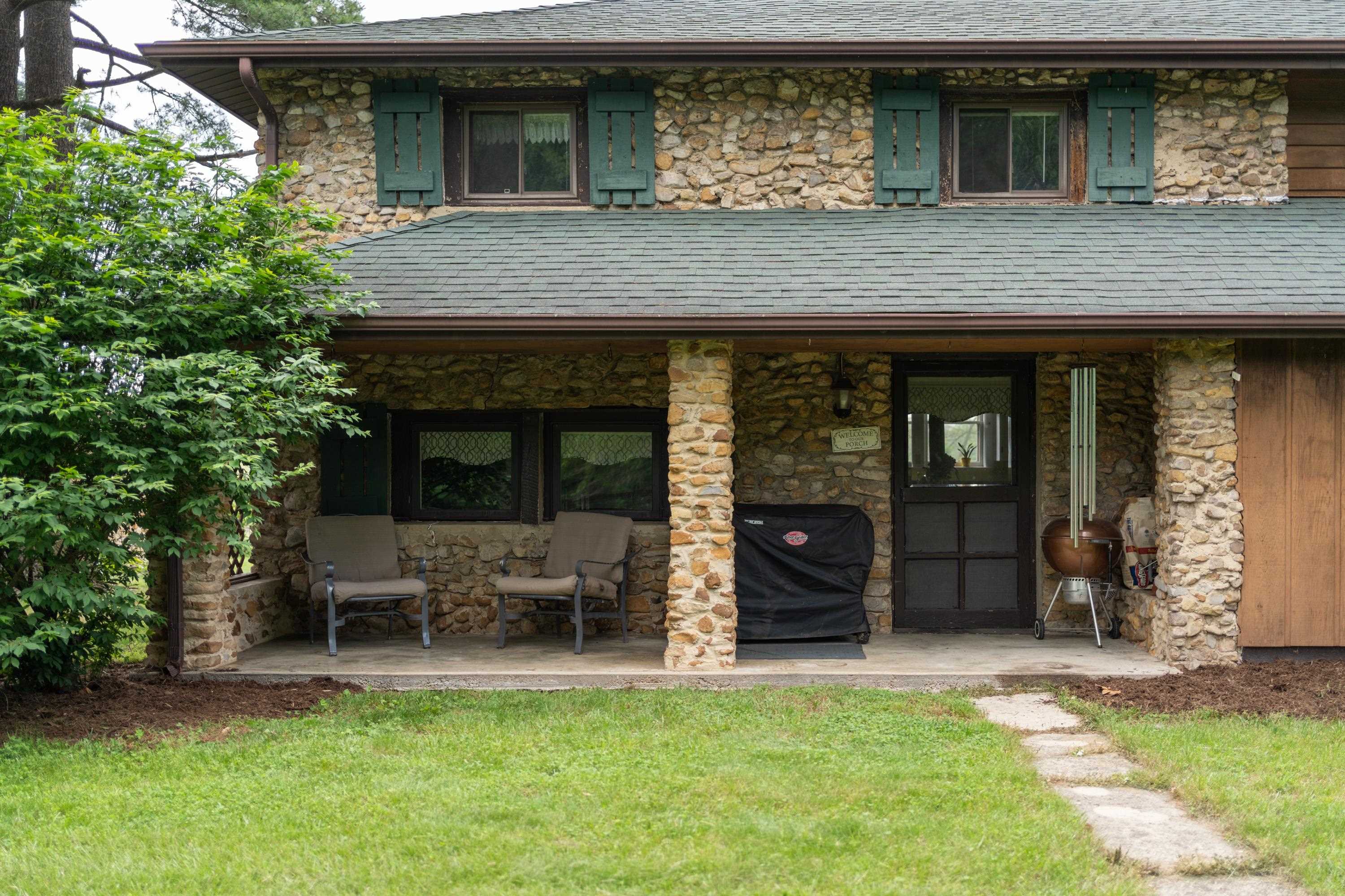 1175 Cold Springs Road Stuarts Draft, VA 24477 - Photo 5 of 49 Gallery Image 5