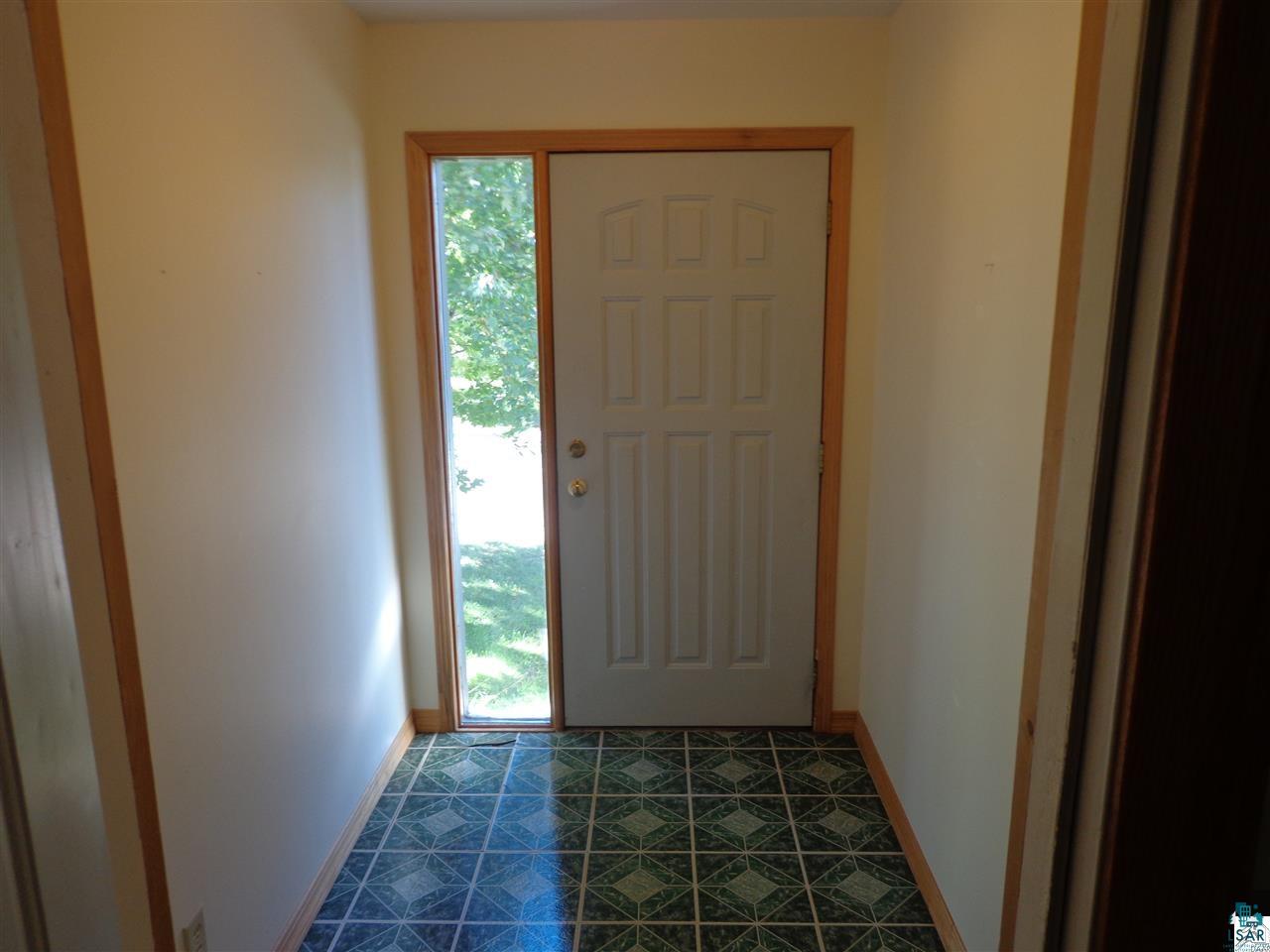 31 West Calvary Road Duluth, MN 55803 - Photo 2 of 19