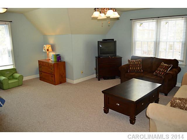 1448 Old Tara Lane Fort Mill, SC 29708 - Photo 6 of 12 Gallery Image 6