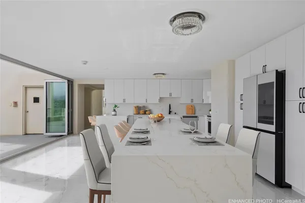 $5,000,000 | 555 University Avenue, Unit PH1, Honolulu, HI 96826