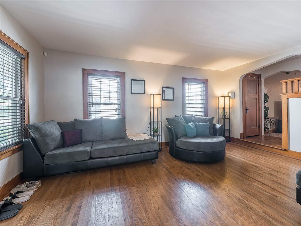 2320 Oakridge Road Fort Wayne, IN 46805 - Photo 4 of 20 Gallery Image 4