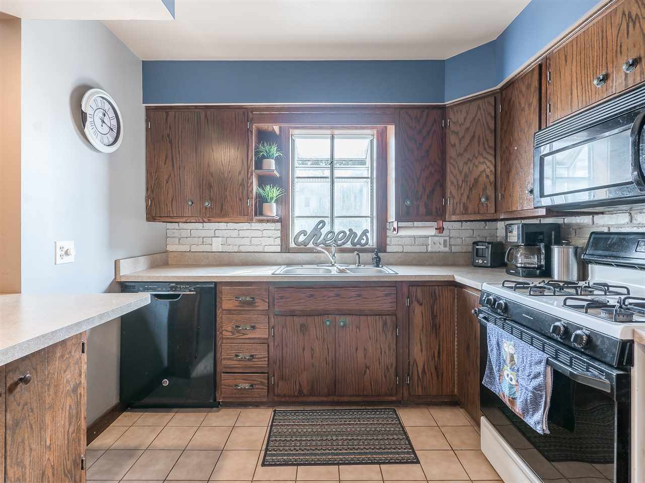 2320 Oakridge Road Fort Wayne, IN 46805 - Photo 7 of 20 Gallery Image 7