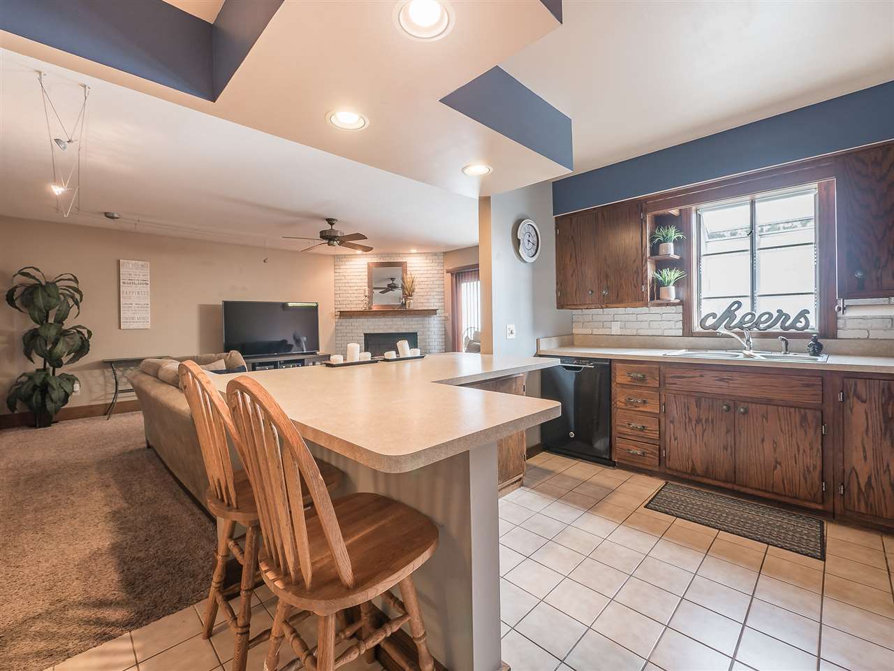 2320 Oakridge Road Fort Wayne, IN 46805 - Photo 9 of 20 Gallery Image 9