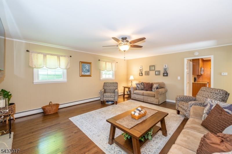 10 Brittany Road Succasunna, NJ 07876 - Photo 4 of 37