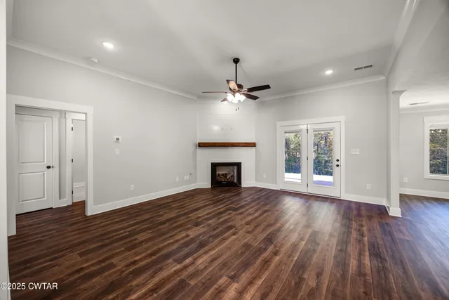 a picture of a floor plan