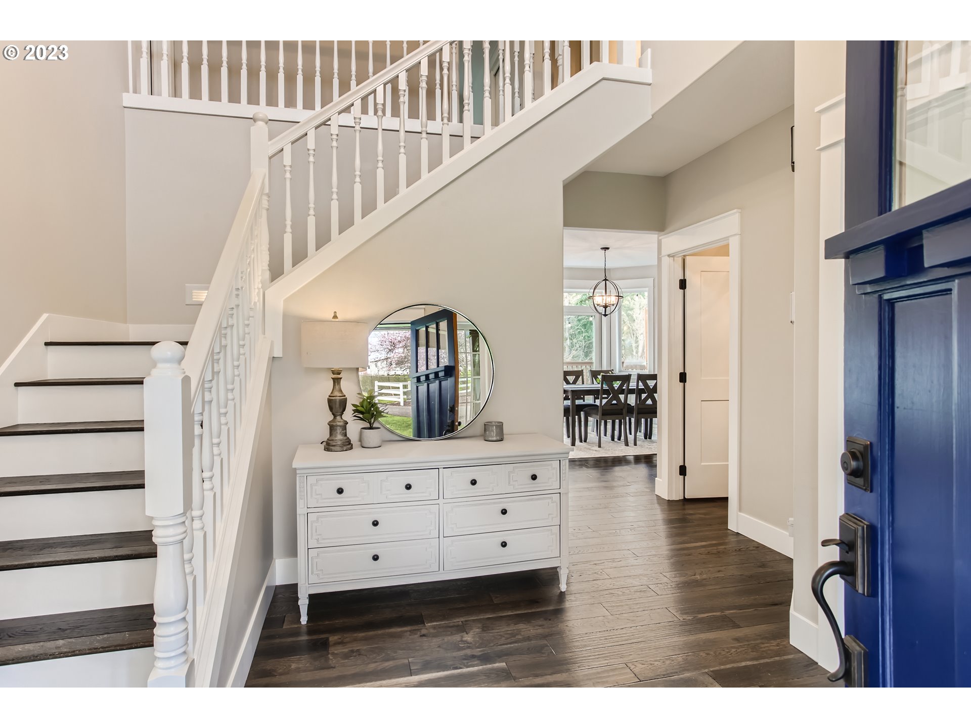 5610 Northwest 280th Street Ridgefield, WA 98642 - Photo 3 of 44 Entrance/Foyer