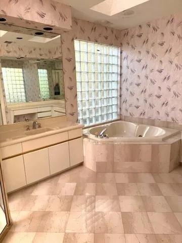 $1,595,000 | 3529 Northwest Clubside Circle, Boca Raton, FL 33496