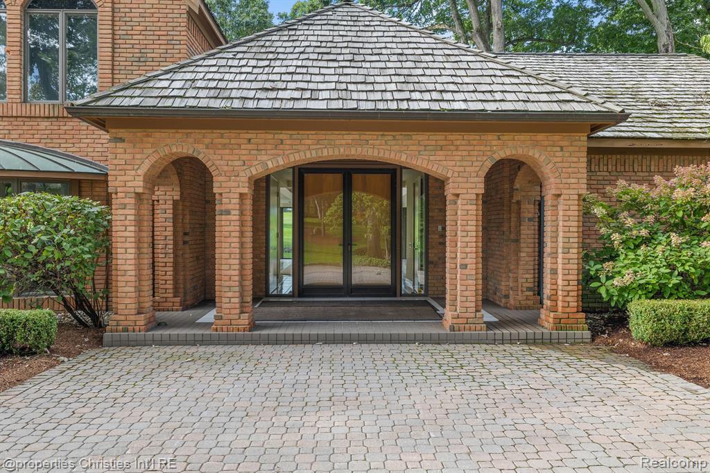 1895 Rathmor Road Bloomfield Hills, MI 48304 - Photo 5 of 58