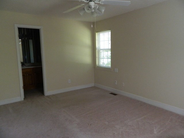 1625 Nowell Road West Macon, GA 31220 - Photo 20 of 21 an empty room that has a window
