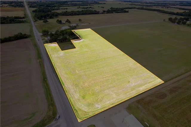 $77,000 | 2256 Us 400 Highway, Parsons, KS 67357