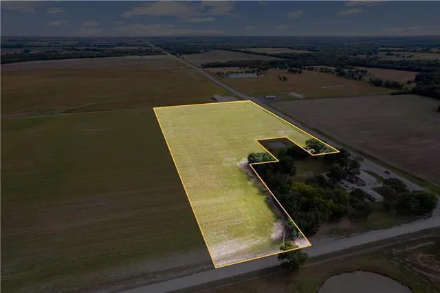 $77,000 | 2256 Us 400 Highway, Parsons, KS 67357