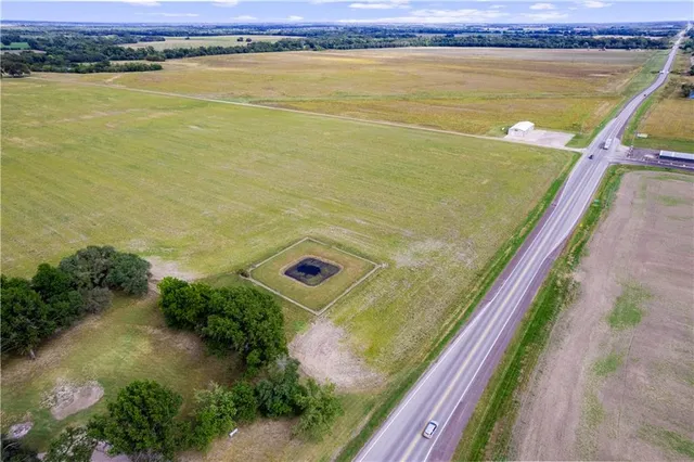 $77,000 | 2256 Us 400 Highway, Parsons, KS 67357