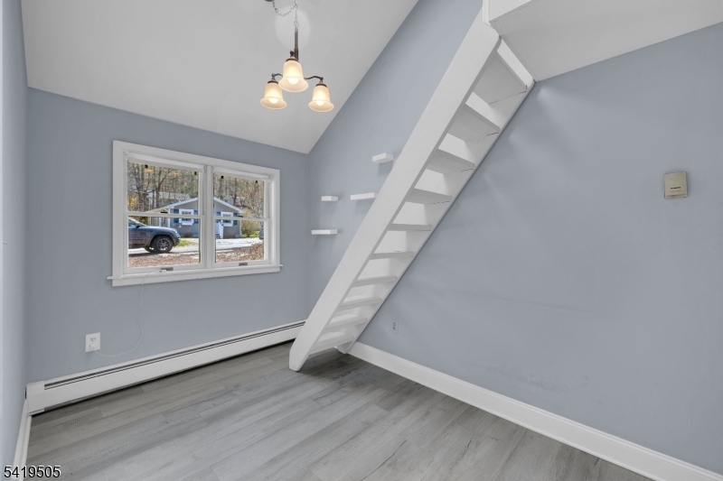 28 Oriole Drive Oak Ridge, NJ 07438 - Photo 12 of 33