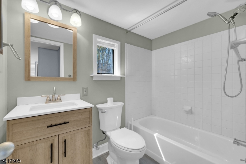 28 Oriole Drive Oak Ridge, NJ 07438 - Photo 23 of 33