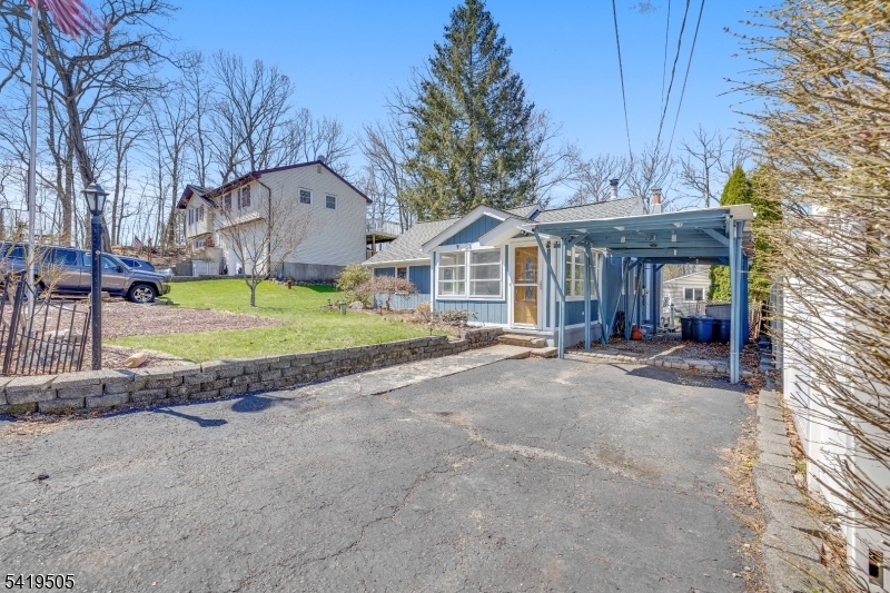 28 Oriole Drive Oak Ridge, NJ 07438 - Photo 30 of 33