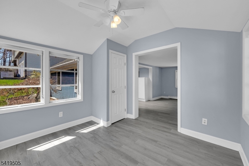 28 Oriole Drive Oak Ridge, NJ 07438 - Photo 6 of 33