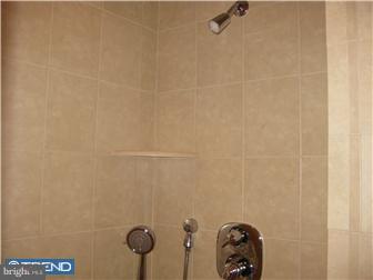 10 Heals Farm Road Burlington, NJ 08016 - Photo 10 of 12 Bathroom