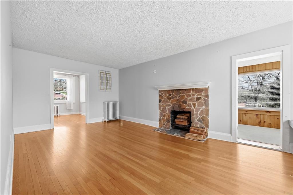 1123 Cochran Road Pittsburgh, PA 15243 - Photo 5 of 38