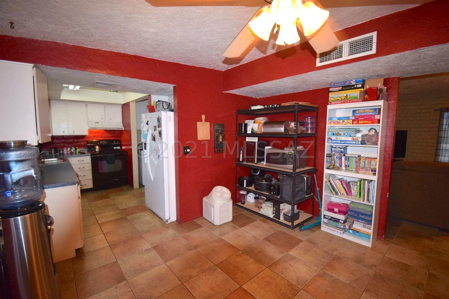 7520 East Stella Road Tucson, AZ 85730 - Photo 4 of 17 Gallery Image 4