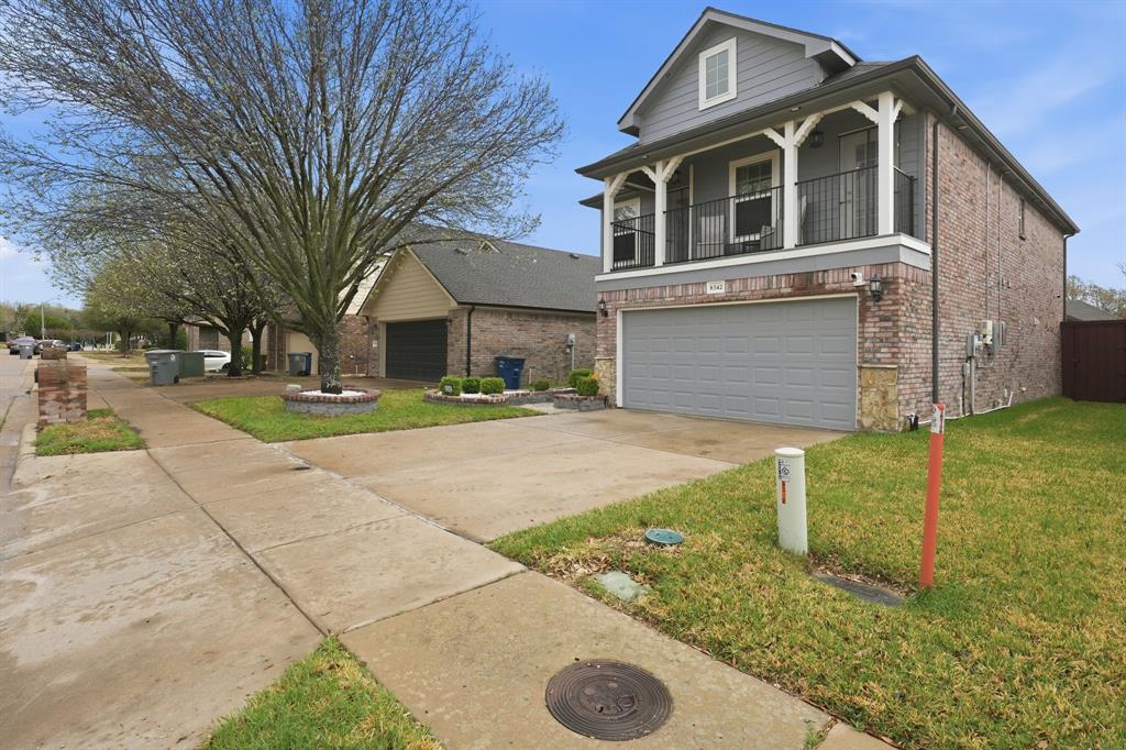 8342 Timberbrook Lane Dallas, TX 75249 - Photo 4 of 39 Gallery Image 4
