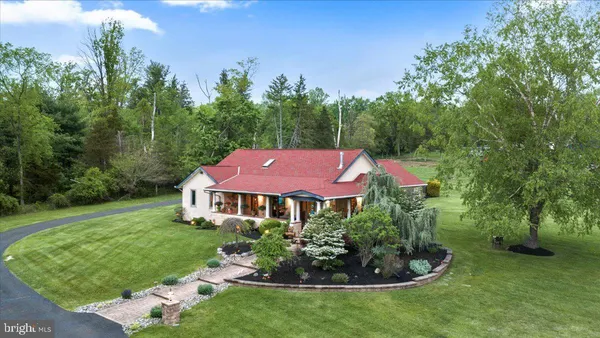 $860,000 | 1121 Swamp Road, Furlong, PA 18925