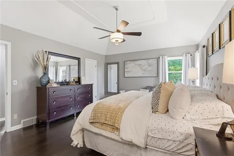 $674,900 | 2229 West 121st Street, Leawood, KS 66209