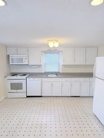 $4,000 | 188 Lexington Street, Newton, MA 02466