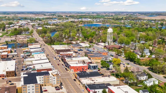 $305,000 | 425 West 8th Street, Unit 19, New Richmond, WI 54017