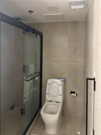 $1,750 | 3525 Sage Road, Unit 813, Houston, TX 77056