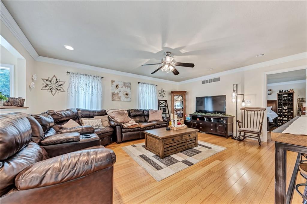 421 Freedom Road Freedom, PA 15042 - Photo 7 of 30 Gallery Image 7