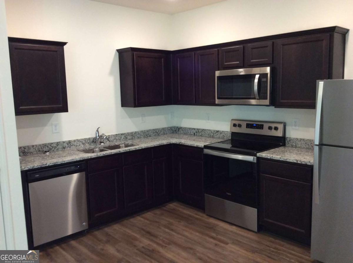 3075 Tarian Way Decatur, GA 30034 - Photo 7 of 15