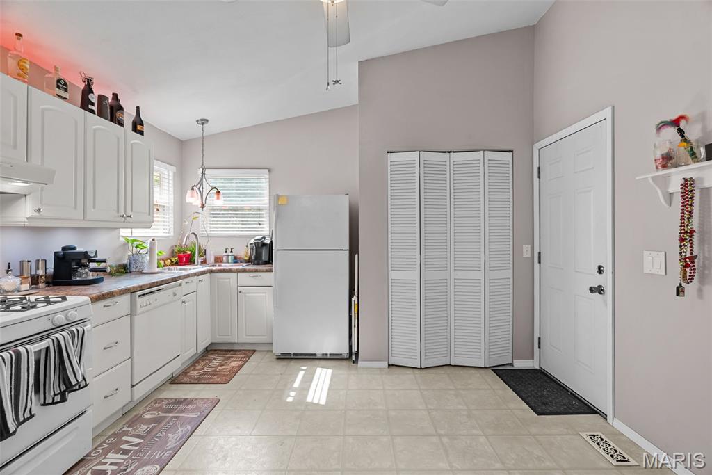 1437 Castle Mill Drive Arnold, MO 63010 - Photo 28 of 63