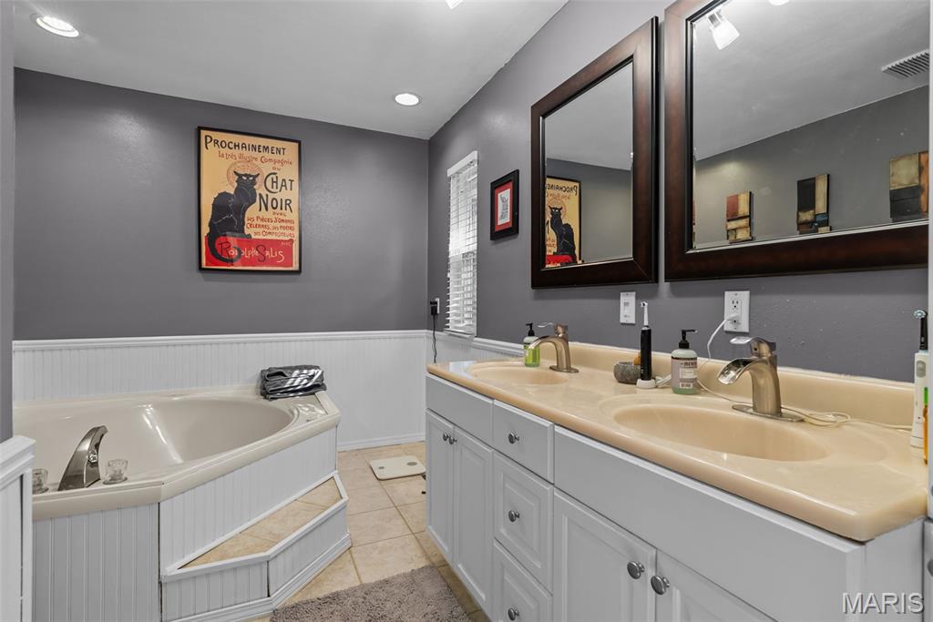 1437 Castle Mill Drive Arnold, MO 63010 - Photo 37 of 63