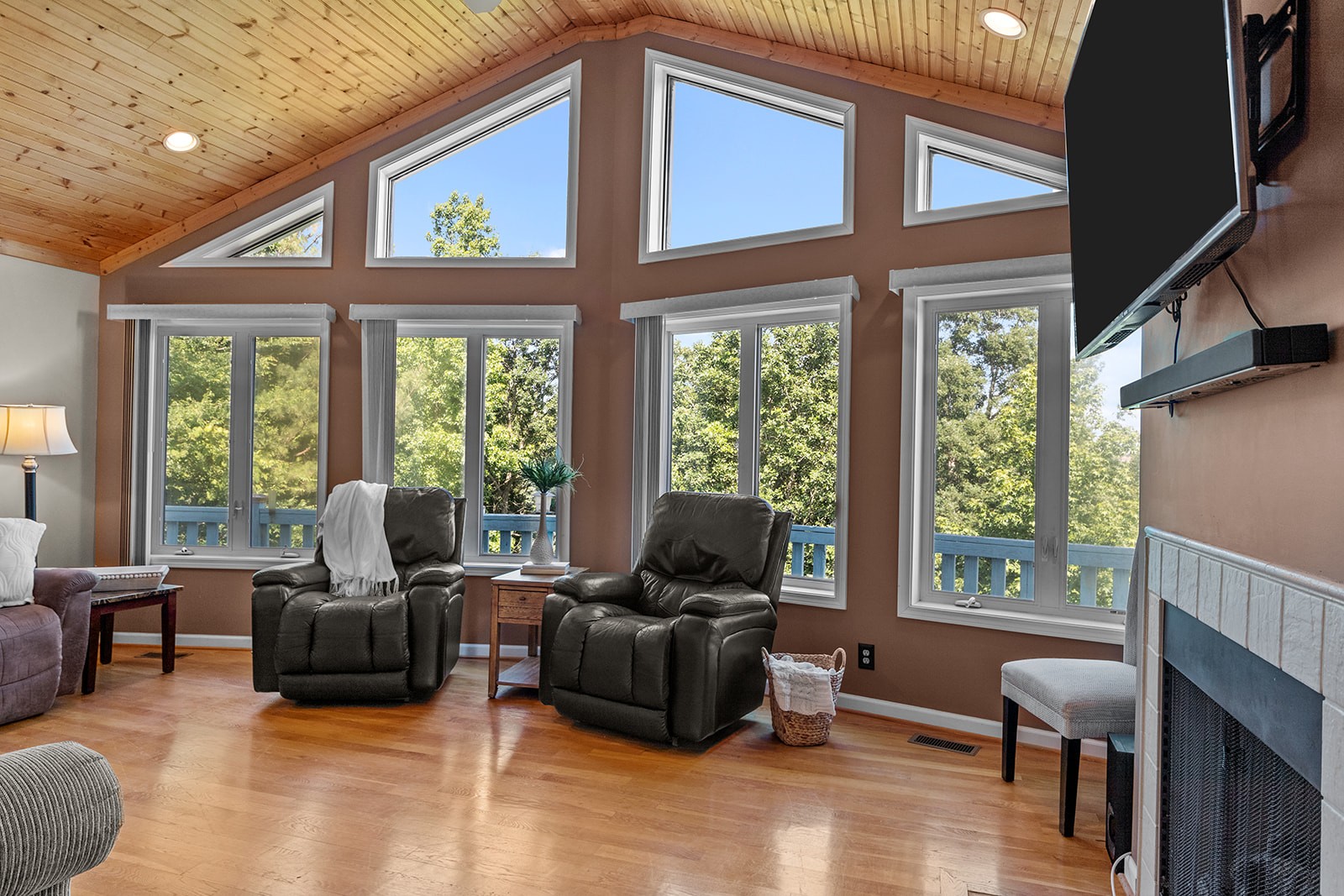 465 Turtle Point Lane Waverly, TN 37185 - Photo 25 of 49 a living room with furniture tv and a window