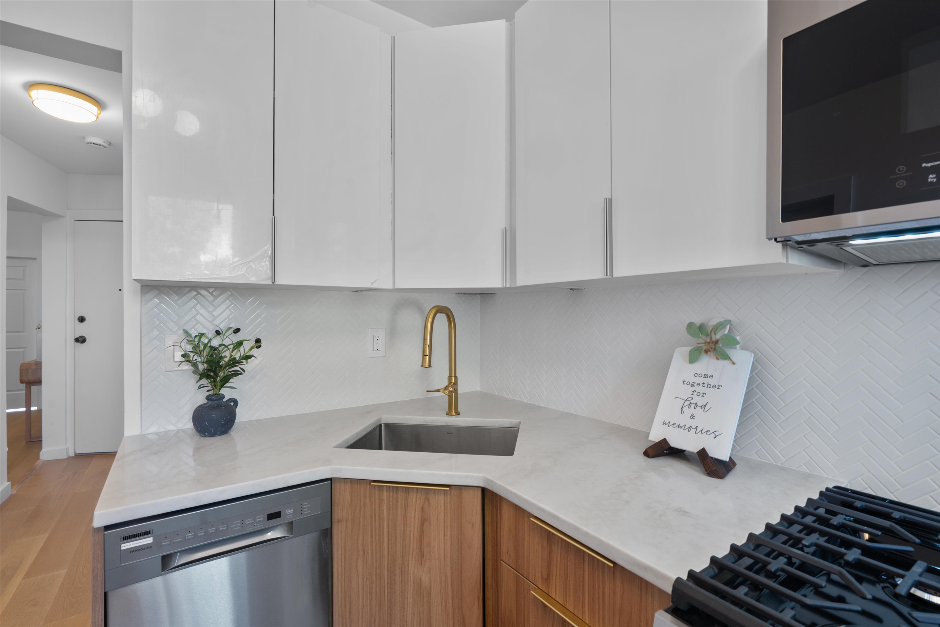 110 Maple Street, Unit 2 Weehawken, NJ 07086 - Photo 10 of 24