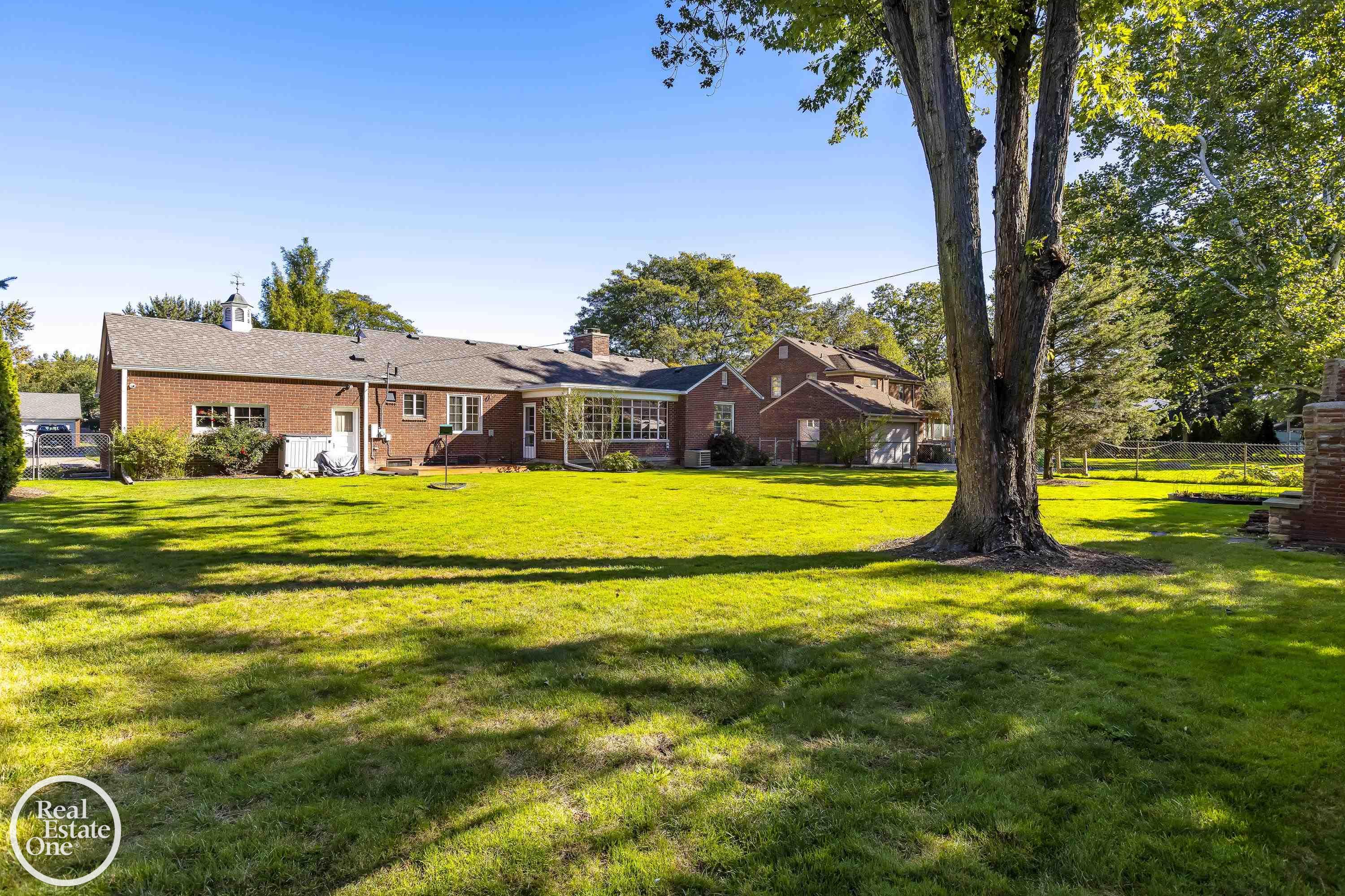 1487 North Renaud Road Grosse Pointe Woods, MI 48236 - Photo 36 of 42