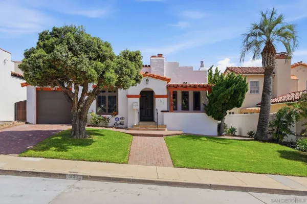 $1,550,000 | 3222 Curtis Street, San Diego, CA 92106