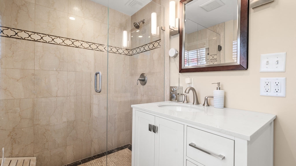 72 Columbine Road Milton, MA 02186 - Photo 11 of 24